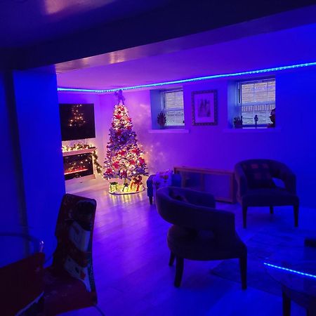 Lovely 2 Bedroom Apartment With 2 Entrance And Parking New York Exterior foto