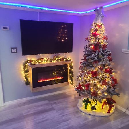 Lovely 2 Bedroom Apartment With 2 Entrance And Parking New York Exterior foto