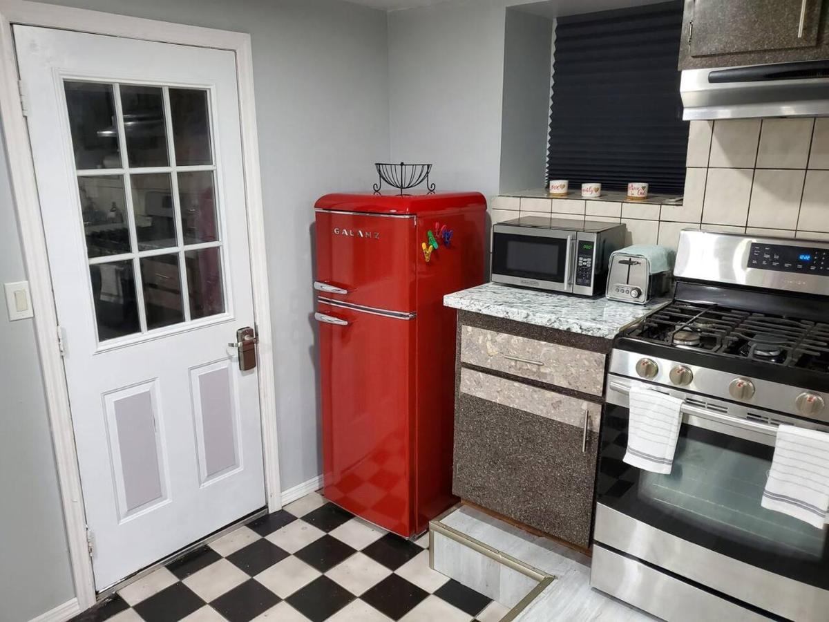 Lovely 2 Bedroom Apartment With 2 Entrance And Parking New York Exterior foto