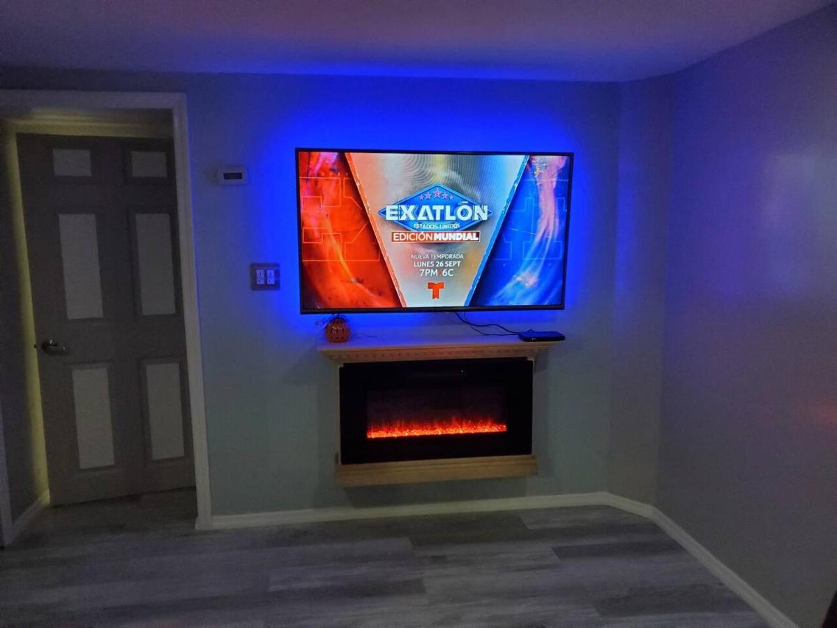 Lovely 2 Bedroom Apartment With 2 Entrance And Parking New York Exterior foto