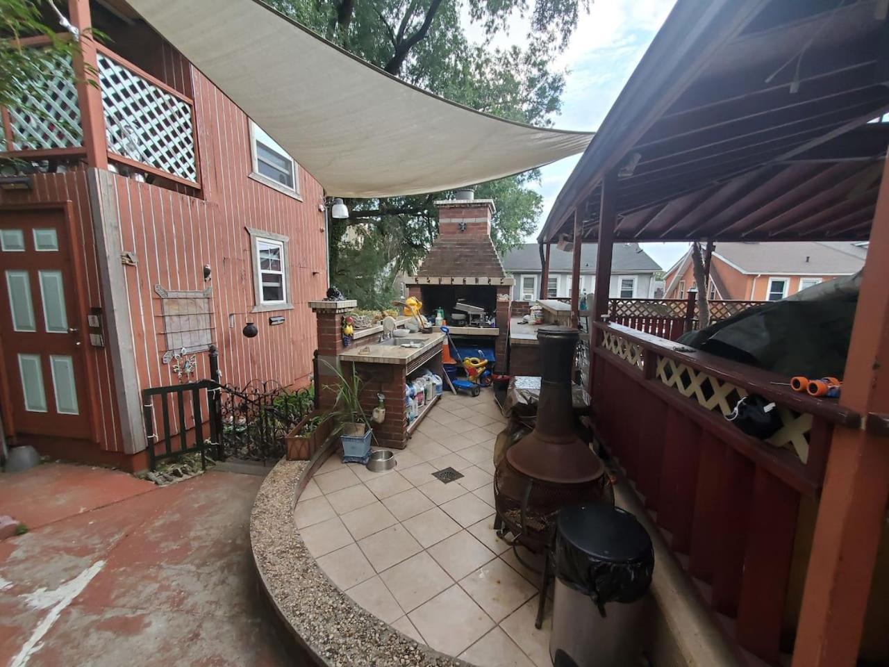 Lovely 2 Bedroom Apartment With 2 Entrance And Parking New York Exterior foto